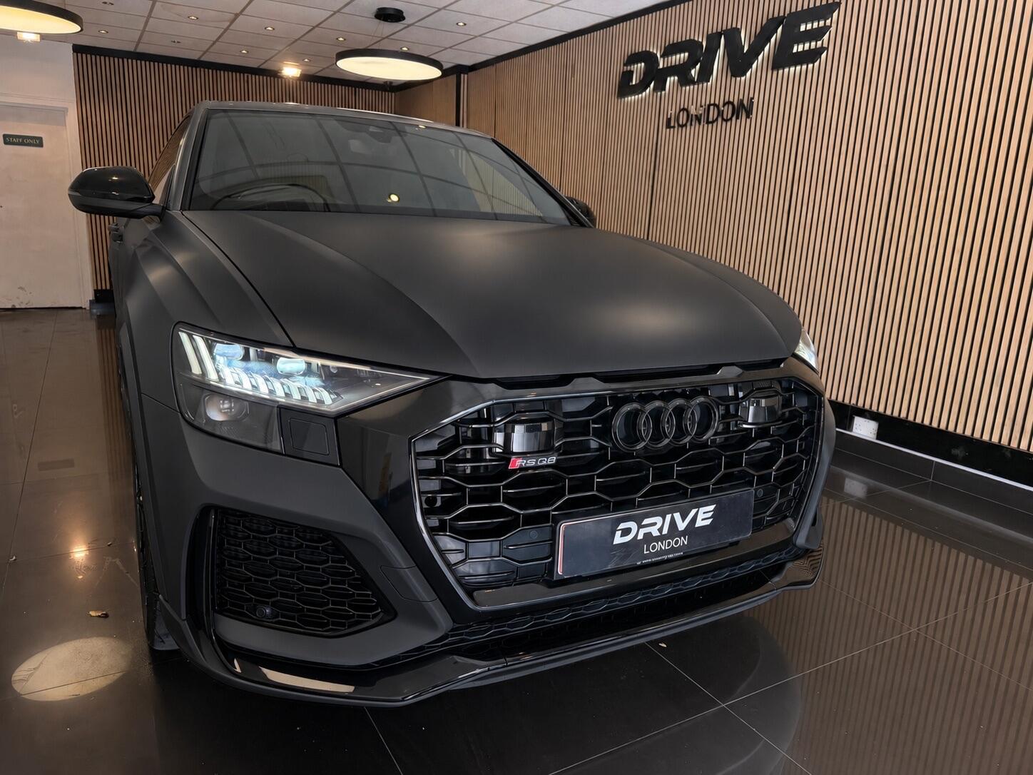 Audi RSQ8